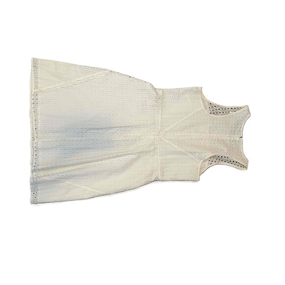 Banana Republic 0P White Eyelet Dress Sleeveless Petite Small preppy Beach Vacay - Picture 2 of 5